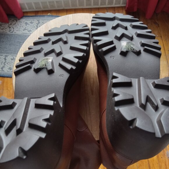 Gorgeous Brown/Tan Leather Boots (Fenton Intervalle) - Picture 12 of 12